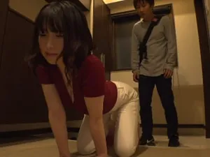 Sexy Asian beauty with small baps delivers an impressive deep throat in this hardcore Japanese XXX video. Ameri Koshikawa is totally nude and highly stimulated, impatiently introducing herself to this stud before engaging in an