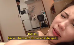 Liếc mắt đưa tình với chú công nhân độc thân